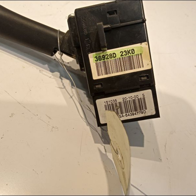 Commande essuie glace occasion NISSAN MICRA II Phase 4 09-2000->03-2003 1.4i 252606F801 2