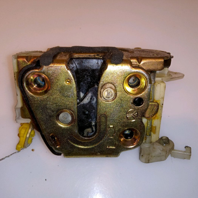 Serrure porte avg occasion NISSAN MICRA I 805036F765 1