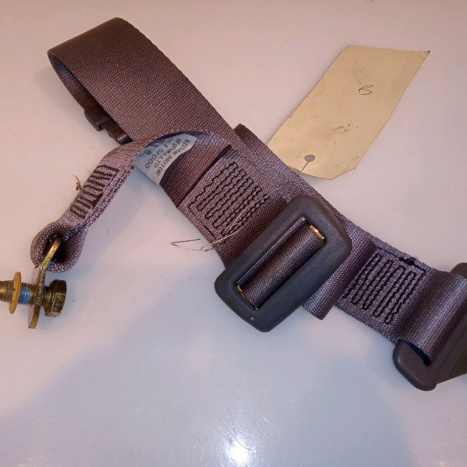 Ceinture centrale arriere occasion NISSAN MICRA I 888446F820 2