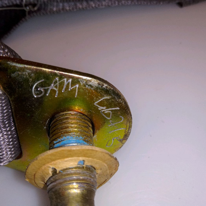 Ceinture centrale arriere occasion NISSAN MICRA I 888446F820 3