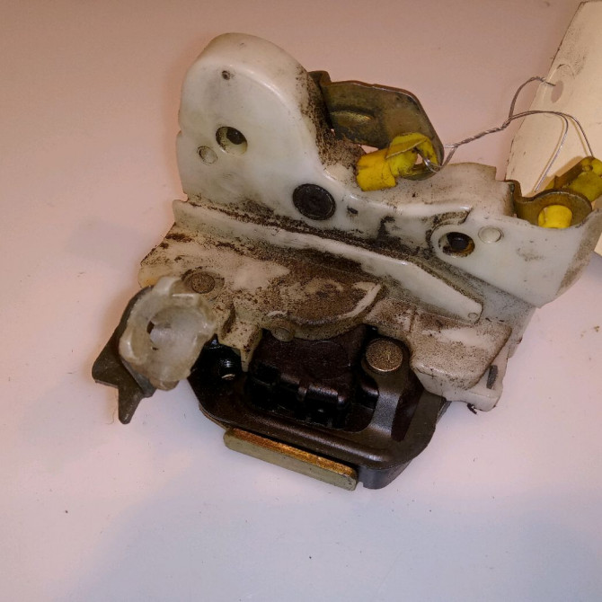 Serrure porte arg occasion NISSAN MICRA I 825034F915 3