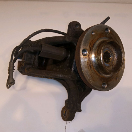 Moyeu avd occasion PEUGEOT 208 208 Phase 1 2012-03-01->2015-09-30 1.2 VTI 82ch