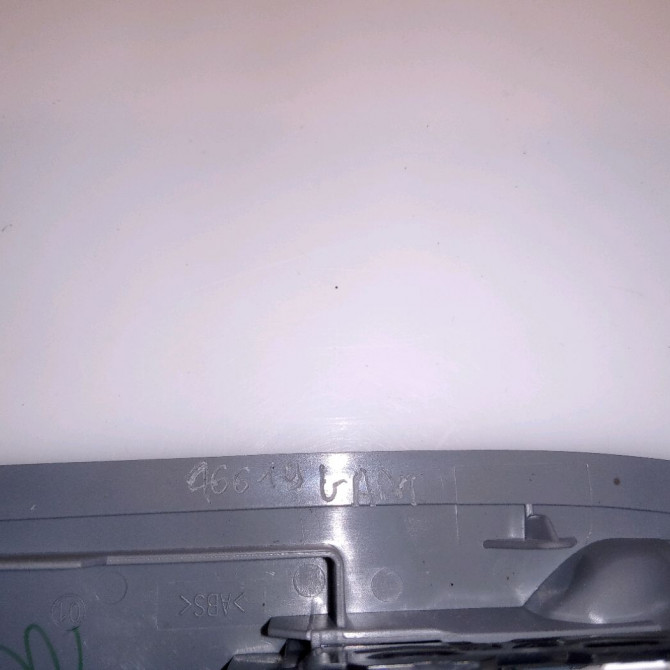 Commande lève-glace porte avant droite occasion PEUGEOT 208 208 Phase 1 2012-03-01->2015-09-30 1.2 VTI 82ch 4