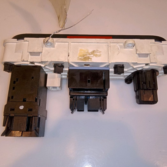 Commande de chauffage occasion FORD MONDEO I Phase 2 10-1996->09-2000 1.8 1027804 2