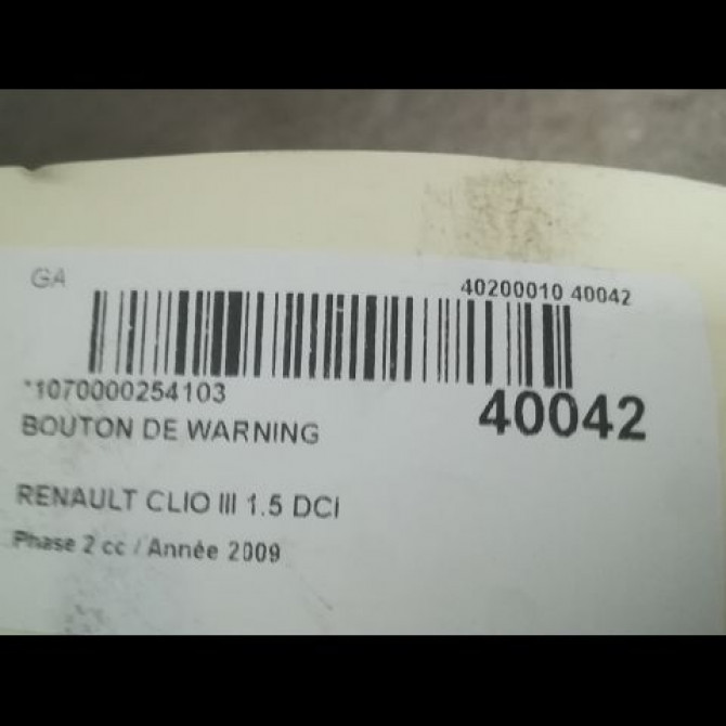 Bouton de warning occasion RENAULT CLIO III Phase 2 03-2009->12-2014 1.5 DCI 70ch 252103766R 2