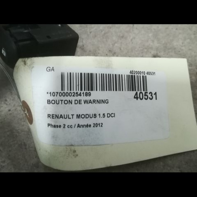 Bouton de warning occasion RENAULT MODUS Phase 2 01-2008->12-2012 1.5 DCI 75ch 252103766R 2