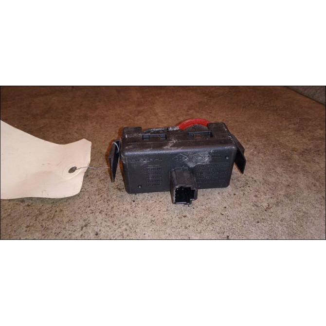 Bouton de warning occasion RENAULT MODUS Phase 2 01-2008->12-2012 1.5 DCI 75ch 252103766R 2