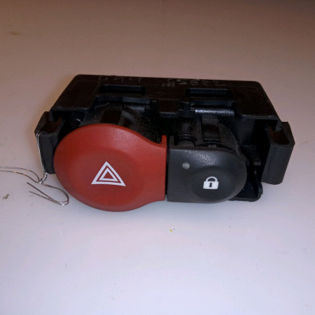 Bouton de warning occasion RENAULT MODUS Phase 2 01-2008->12-2012 1.5 DCI 85ch 252103766R