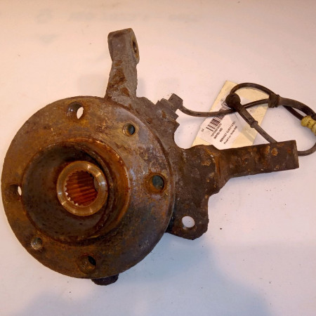 Moyeu avd occasion RENAULT CLIO II Phase 2 06-2001->07-2006 1.5 DCI 65ch 7701205779