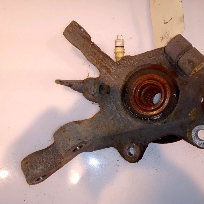 Moyeu avd occasion RENAULT CLIO II Phase 2 06-2001->07-2006 1.5 DCI 65ch 2