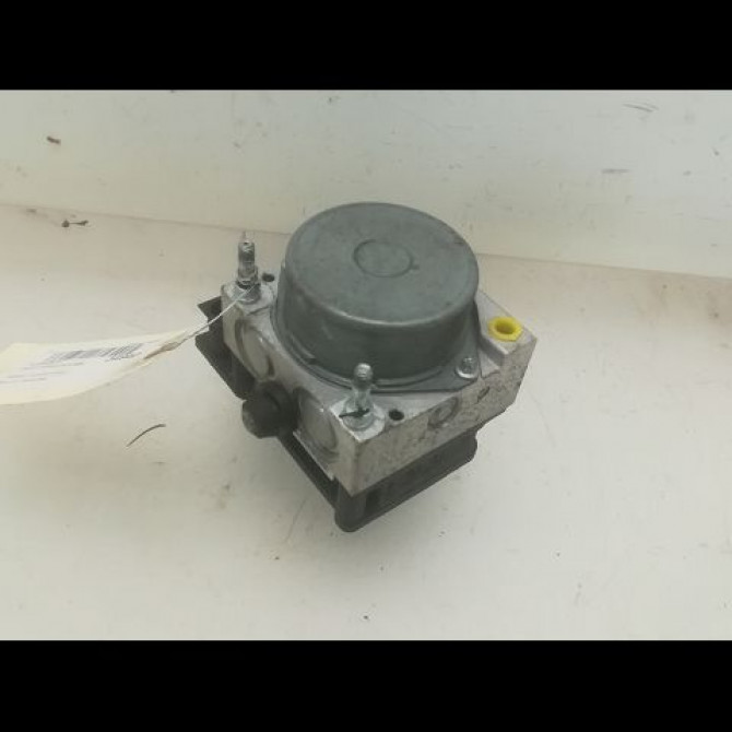 Unité hydraulique ABS occasion RENAULT CLIO III Phase 2 03-2009->12-2014 1.5 DCI 85ch 7701209606 1