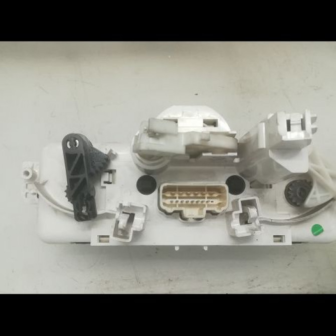 Commande de chauffage occasion RENAULT CLIO III Phase 1 09-2005->03-2009 1.5 DCI 70ch 7701070473 2