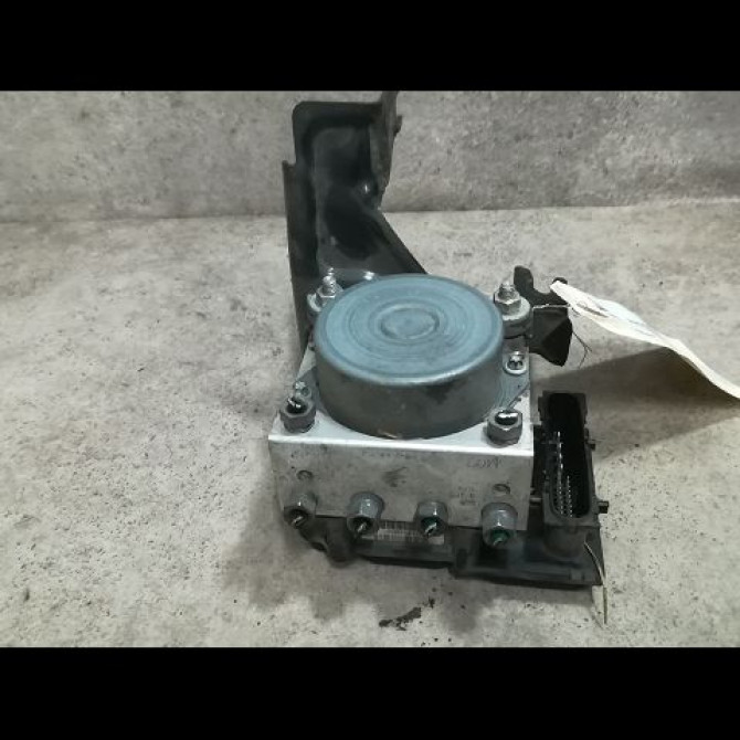 Unité hydraulique ABS occasion RENAULT CLIO III Phase 1 09-2005->03-2009 1.5 DCI 70ch 7701209606 1