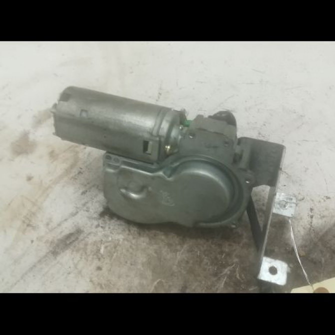 Moteur essuie-glace arrière occasion OPEL ASTRA I Phase 2 07-1994->03-1998 1.7 D 90421858 2