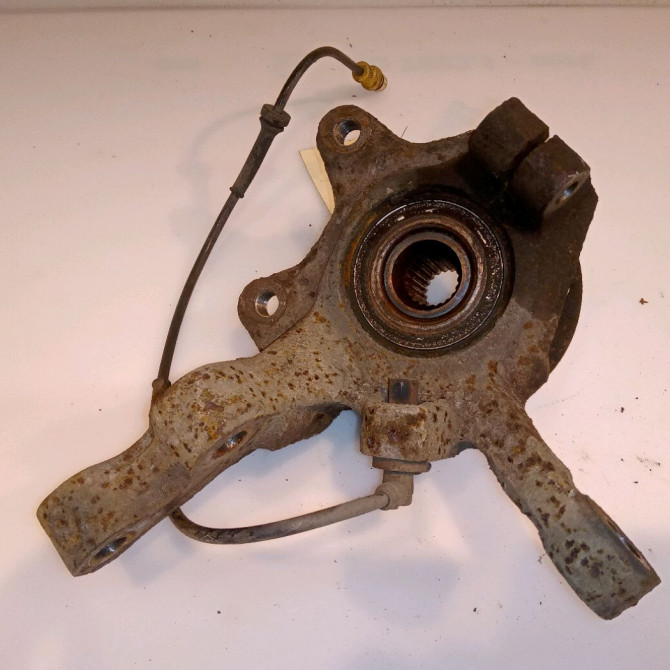 Moyeu avg occasion RENAULT CLIO II Phase 2 06-2001->07-2006 1.5 DCI 65ch 2