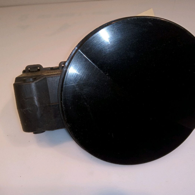 Volet de trappe carburant occasion RENAULT TWINGO II Phase 2 12-2011->12-2014 1.2i 16v 75ch 1