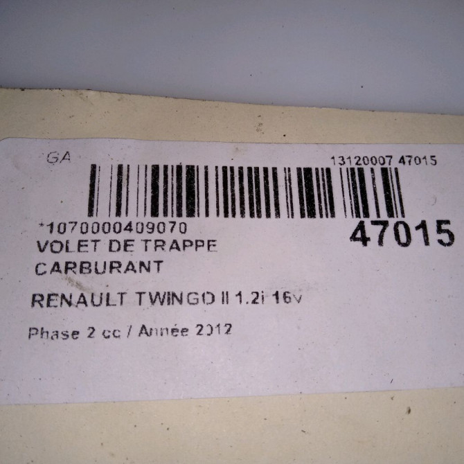 Volet de trappe carburant occasion RENAULT TWINGO II Phase 2 12-2011->12-2014 1.2i 16v 75ch 4