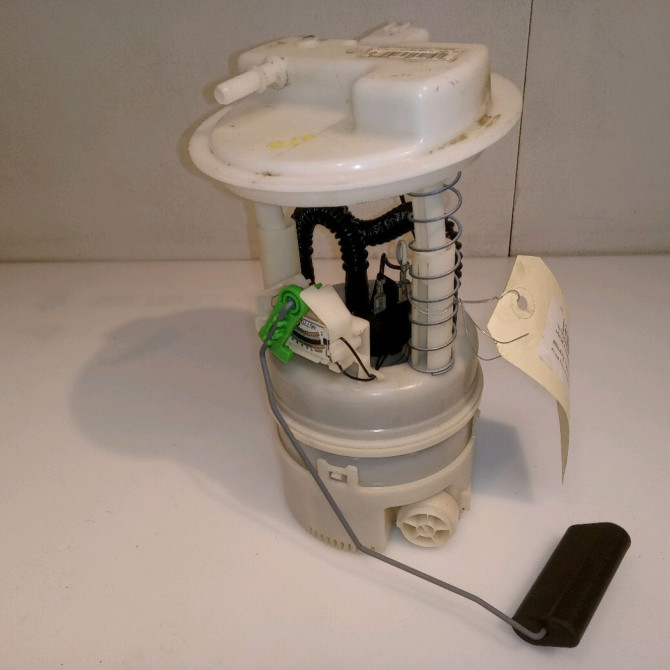 Jauge a carburant occasion RENAULT TWINGO II Phase 2 12-2011->12-2014 1.2i 16v 75ch 2