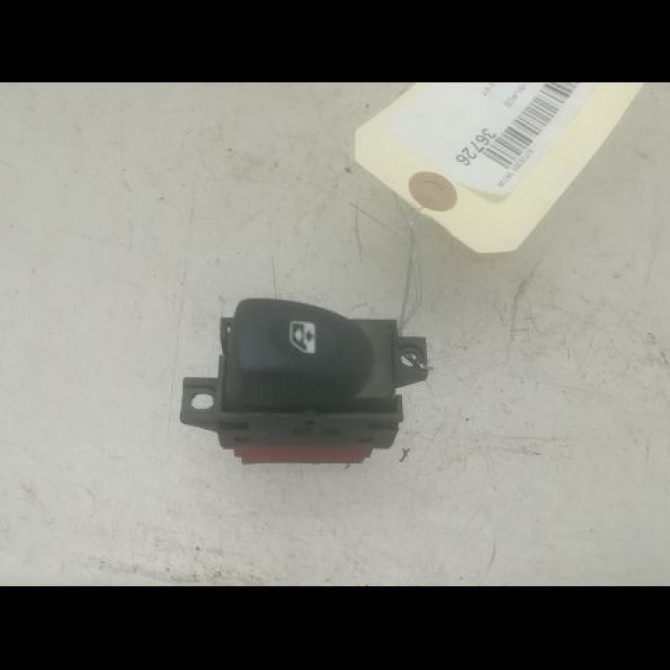 Commande leve-glace porte arrière droite occasion RENAULT LAGUNA I Phase 2 04-1998->11-2000 2.2 DT 7700417485 1