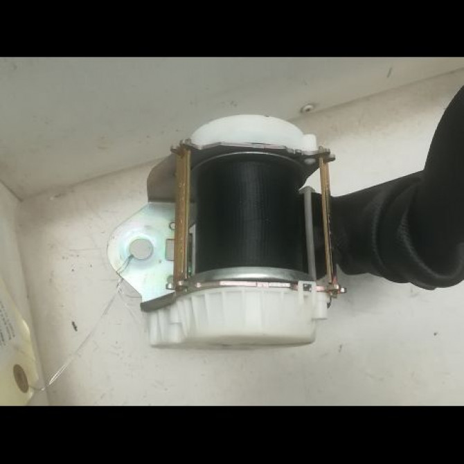 Ceinture arrière gauche occasion AUDI A3 II Phase 1 06-2003->06-2008 2.0 TDi 140ch 8P0857805V04 2