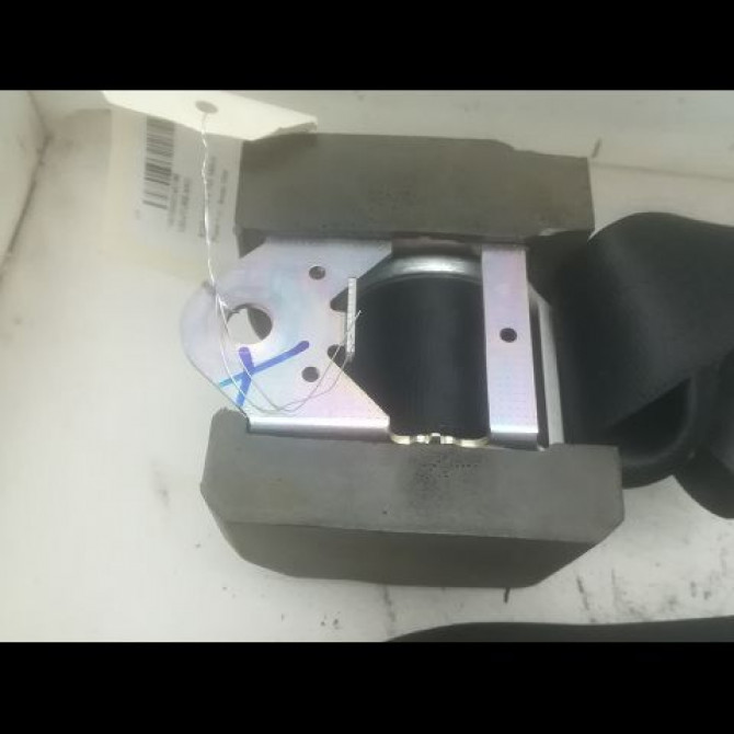 Ceinture arrière droite occasion AUDI A3 II Phase 1 06-2003->06-2008 2.0 TDi 140ch 8P0857805V04 3