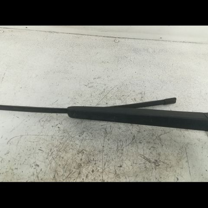 Bras essuie-glace arrière occasion AUDI A1 Phase 1 06-2010->03-2015 1.2 TFSI 86ch 8R09554071P9 1