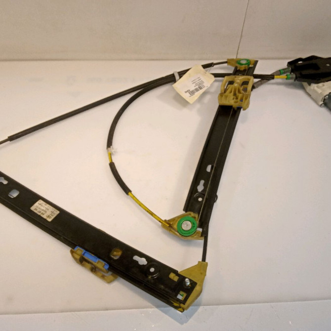 Mecanisme + moteur lève-glace avant droit occasion AUDI A1 Phase 1 06-2010->03-2015 1.2 TFSI 86ch 8X3837462A 1