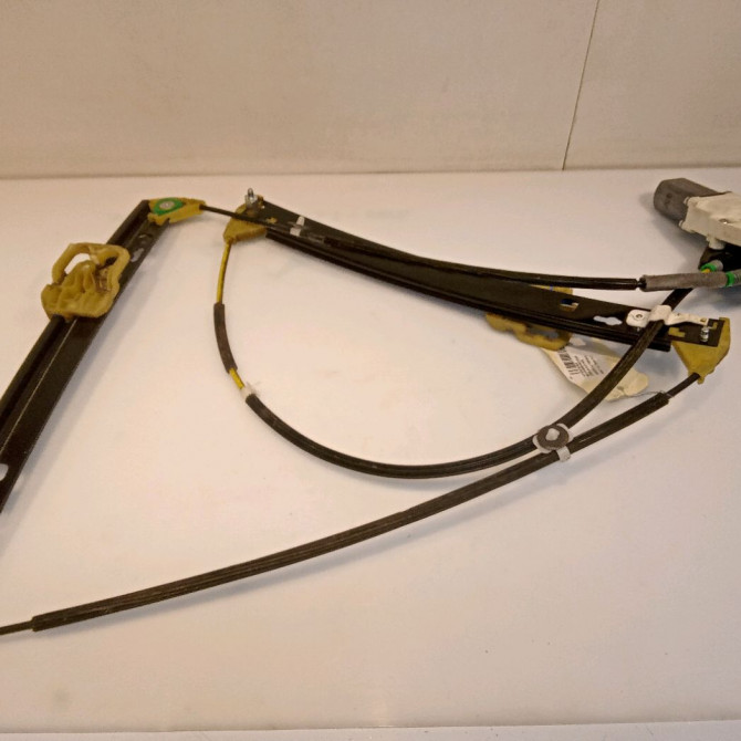 Mecanisme + moteur lève-glace avant droit occasion AUDI A1 Phase 1 06-2010->03-2015 1.2 TFSI 86ch 8X3837462A 2