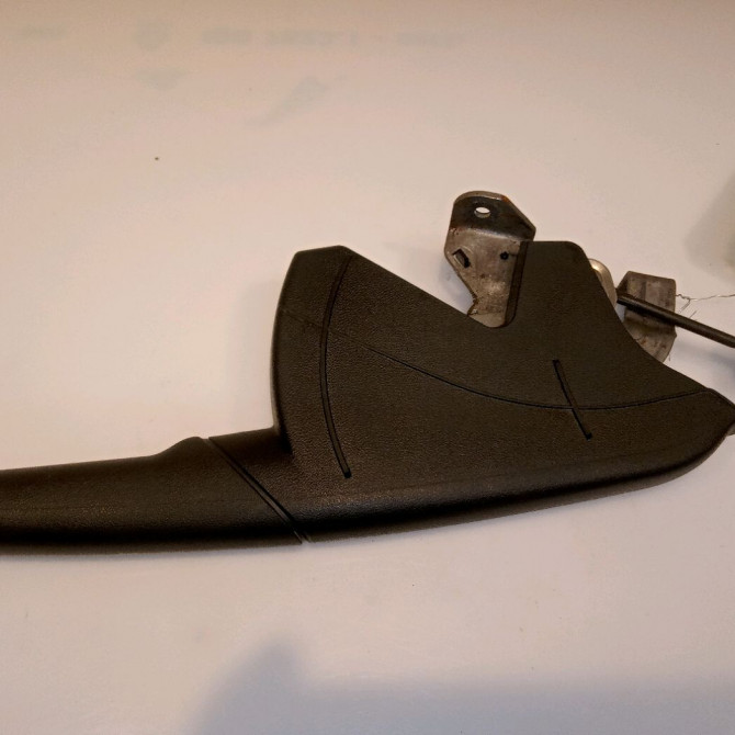 Levier frein a main occasion AUDI A1 Phase 1 06-2010->03-2015 1.2 TFSI 86ch 6C0711303C 1