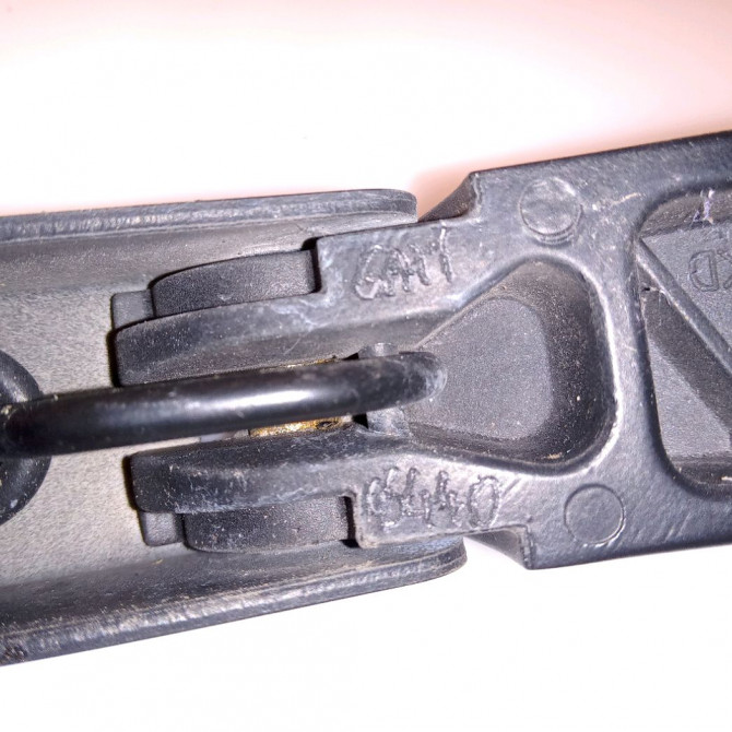 Bras essuie-glace avant droit occasion AUDI A1 Phase 1 06-2010->03-2015 1.2 TFSI 86ch 8X1955407A1P9 3