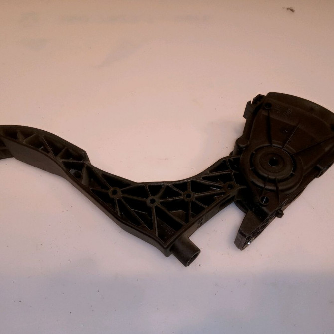 Potentiometre accelerateur occasion AUDI A1 Phase 1 06-2010->03-2015 1.2 TFSI 86ch 2