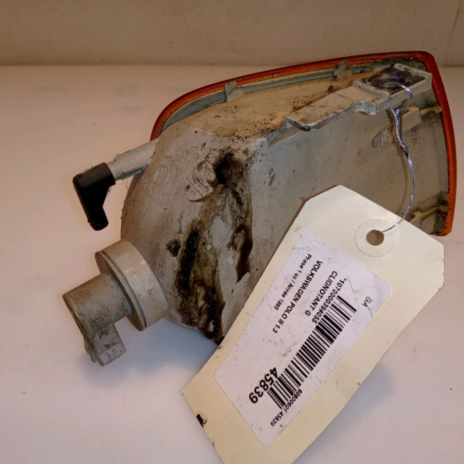 Clignotant gauche occasion VOLKSWAGEN POLO III Phase 1 10-1994->11-1999 1.3 6N0953041B 2