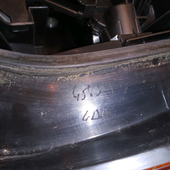 Feu arrière gauche occasion VOLKSWAGEN POLO III Phase 1 10-1994->11-1999 1.3 6N0945095 3