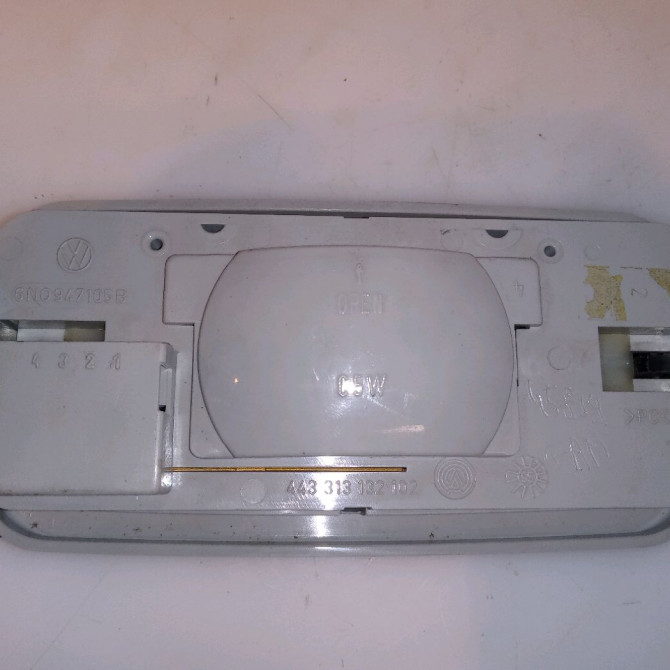 Plafonnier occasion VOLKSWAGEN POLO III Phase 1 10-1994->11-1999 1.3 6N0947105EY20 2