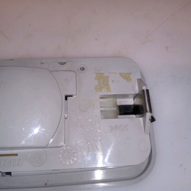 Plafonnier occasion VOLKSWAGEN POLO III Phase 1 10-1994->11-1999 1.3 6N0947105EY20 3