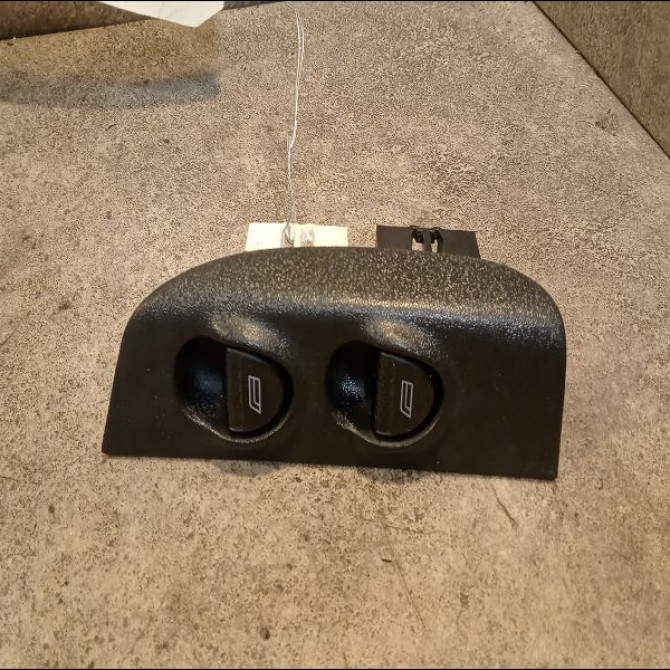 Commande lève-glace porte avant gauche occasion FIAT MULTIPLA Phase 2 09-2004->04-2010 1.9 DT MULTIJET 120ch 735428564 1