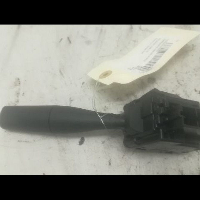 Commande essuie glace occasion PEUGEOT 106 Phase 2 04-1996->09-2003 1.0i 6239C0 2