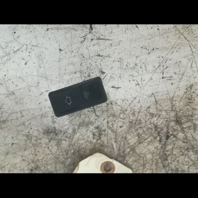 Commande lève-glace porte avant droite occasion CITROEN SAXO Phase 1 03-1996->09-1999 1.5D 6552AJ 1