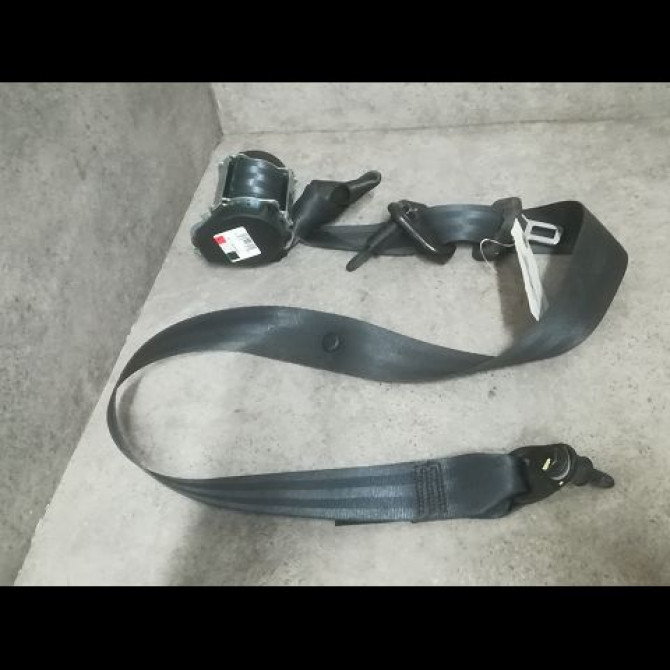 Ceinture avant gauche occasion DACIA SANDERO II Phase 1 10-2012->... 1.0i 75ch 868854701R 1
