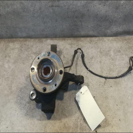 Moyeu avg occasion RENAULT MODUS Phase 2 01-2008->12-2012 1.2i 16v 75ch 7701207677