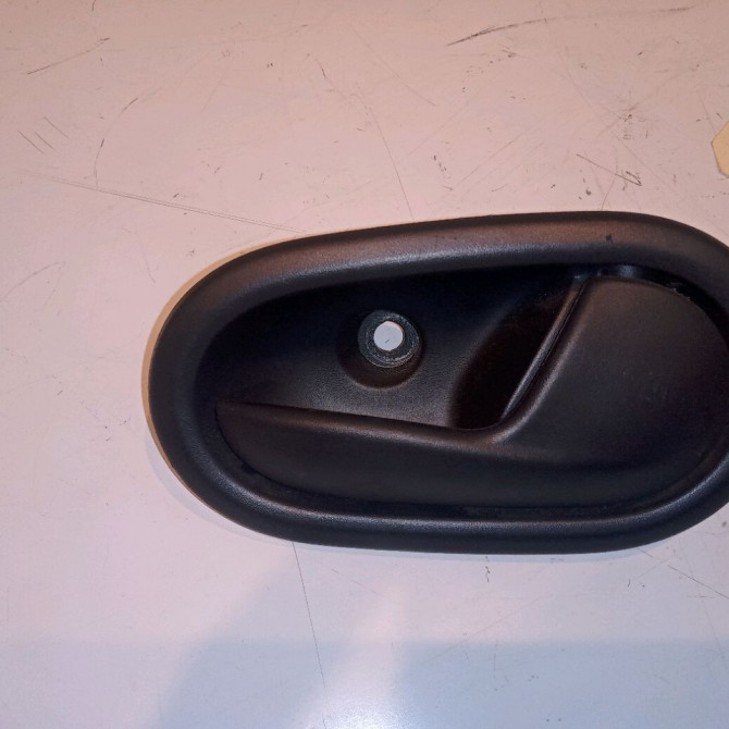 Poignee int porte avd occasion DACIA SANDERO II Phase 1 10-2012->... 0.9 TCE 90ch 826721919R 2