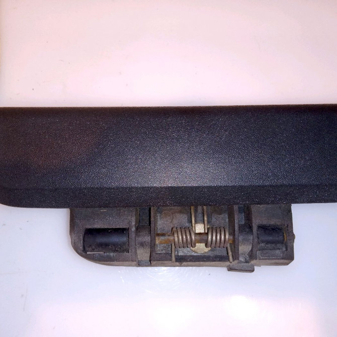 Poignee ext porte ard occasion PEUGEOT 106 Phase 2 04-1996->09-2003 1.1i 60ch 9101C1 1