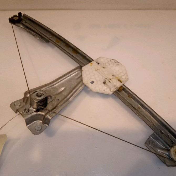 Mécanisme lève-glace avant gauche occasion DACIA SANDERO II Phase 1 10-2012->... 1.2i 75ch 807212452R 2