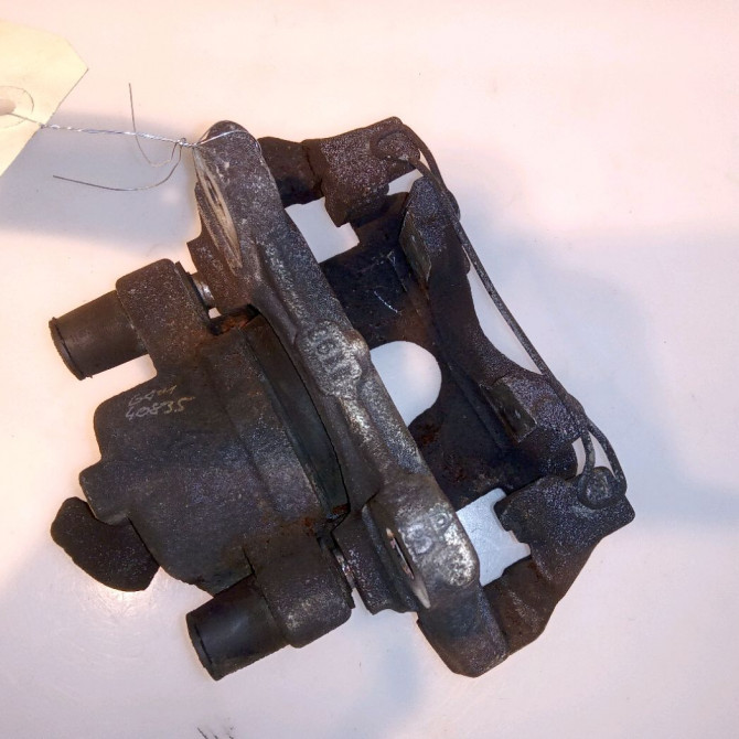 Etrier de frein avant gauche occasion DACIA SANDERO II Phase 1 10-2012->... 1.2i 75ch 410113834R 2