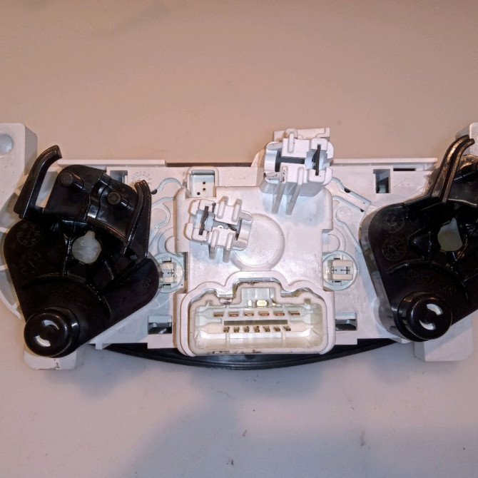 Commande de chauffage occasion DACIA SANDERO II Phase 1 10-2012->... 1.2i 75ch 275100056R 2