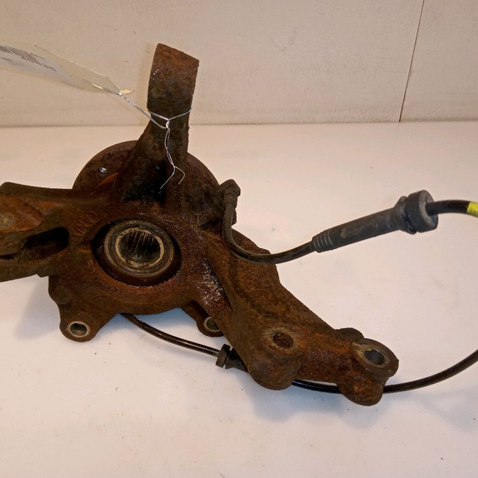 Moyeu avg occasion DACIA SANDERO II Phase 1 10-2012->... 1.2i 75ch 7701207677 2