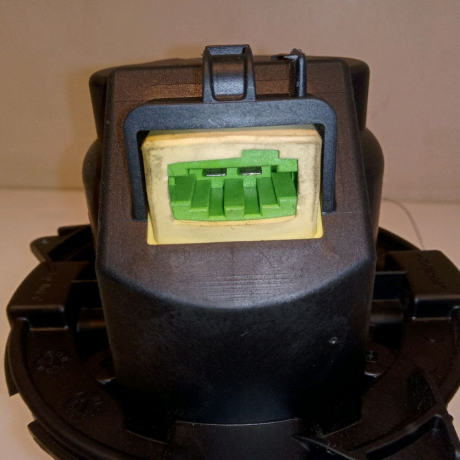 Ventilateur de chauffage occasion DACIA SANDERO II Phase 1 10-2012->... 1.2i 75ch 272107379R 3