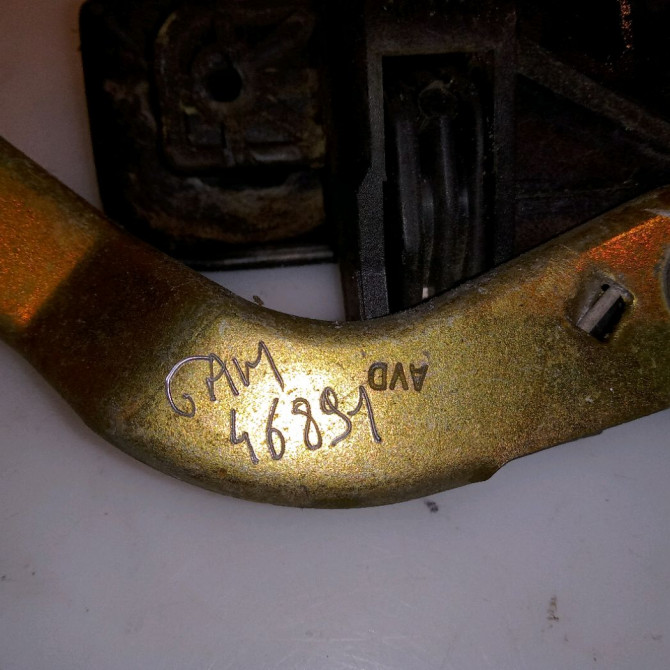 Poignee ext porte avd occasion PEUGEOT 106 Phase 2 04-1996->09-2003 1.0i 9101A9 3