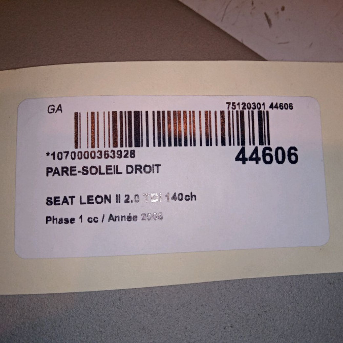 Pare-soleil droit occasion SEAT LEON II Phase 1 09-2005->05-2009 2.0 TDI 140ch 5P0857552T2F4 4