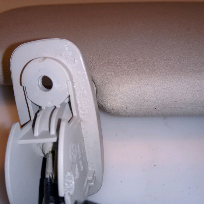 Pare-soleil gauche occasion SEAT LEON II Phase 1 09-2005->05-2009 2.0 TDi 170ch 5P0857551P2F4 3